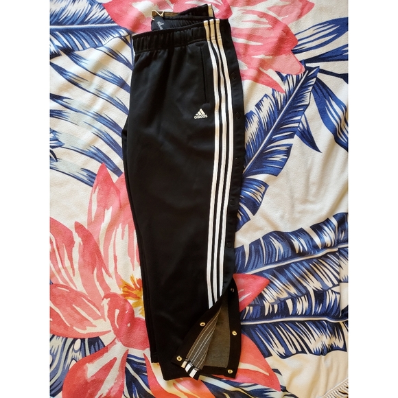 XL- Adidas Tricot SnapPant - Picture 3 of 14